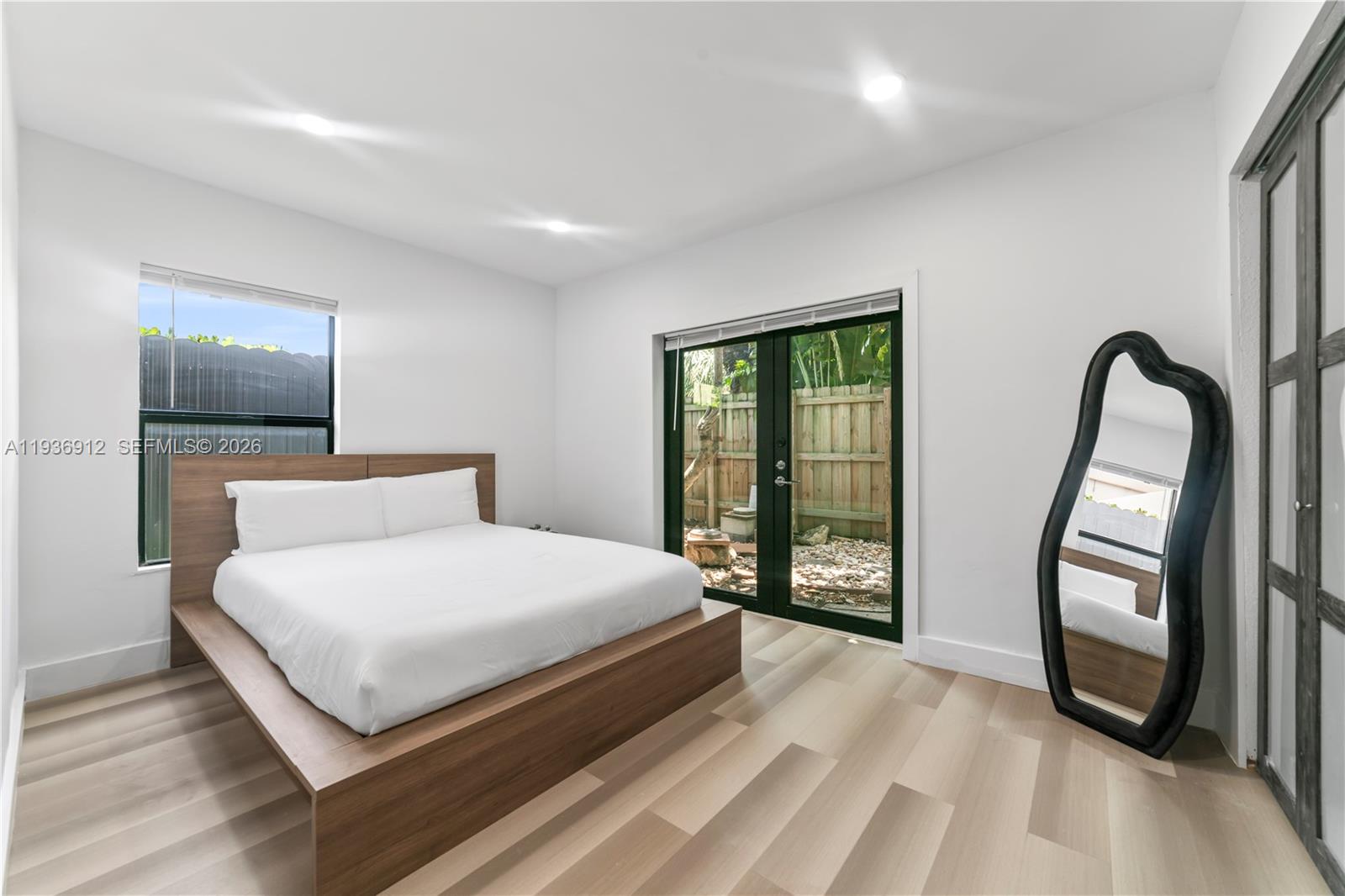 CROISSANT PARK - Residential Income