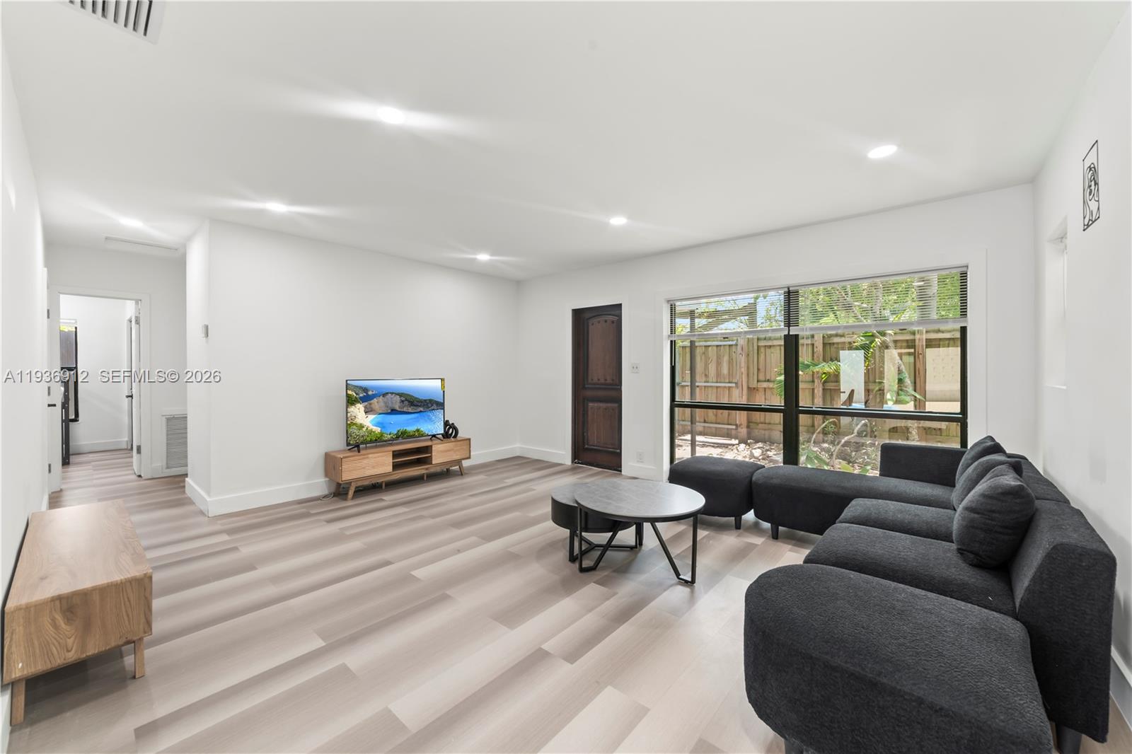 CROISSANT PARK - Residential Income