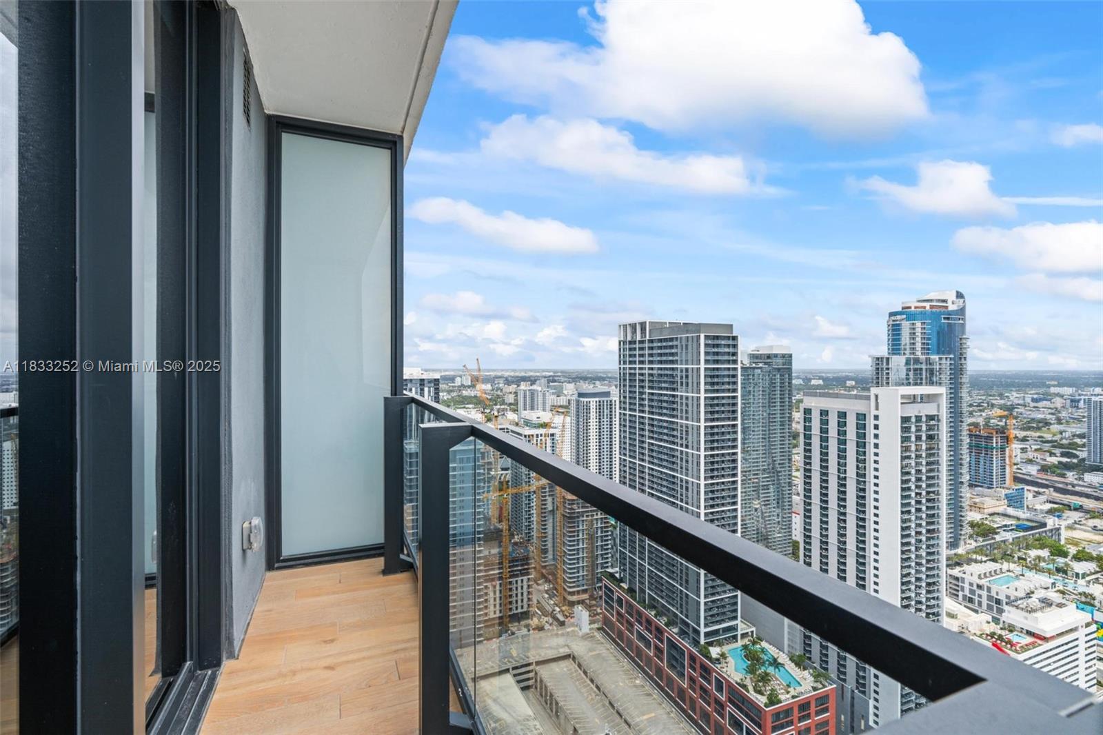 The Elser - Residential