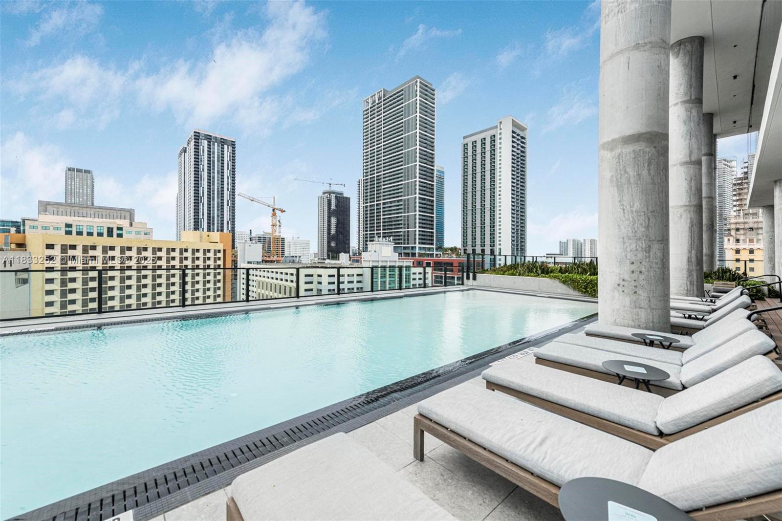 The Elser - Residential