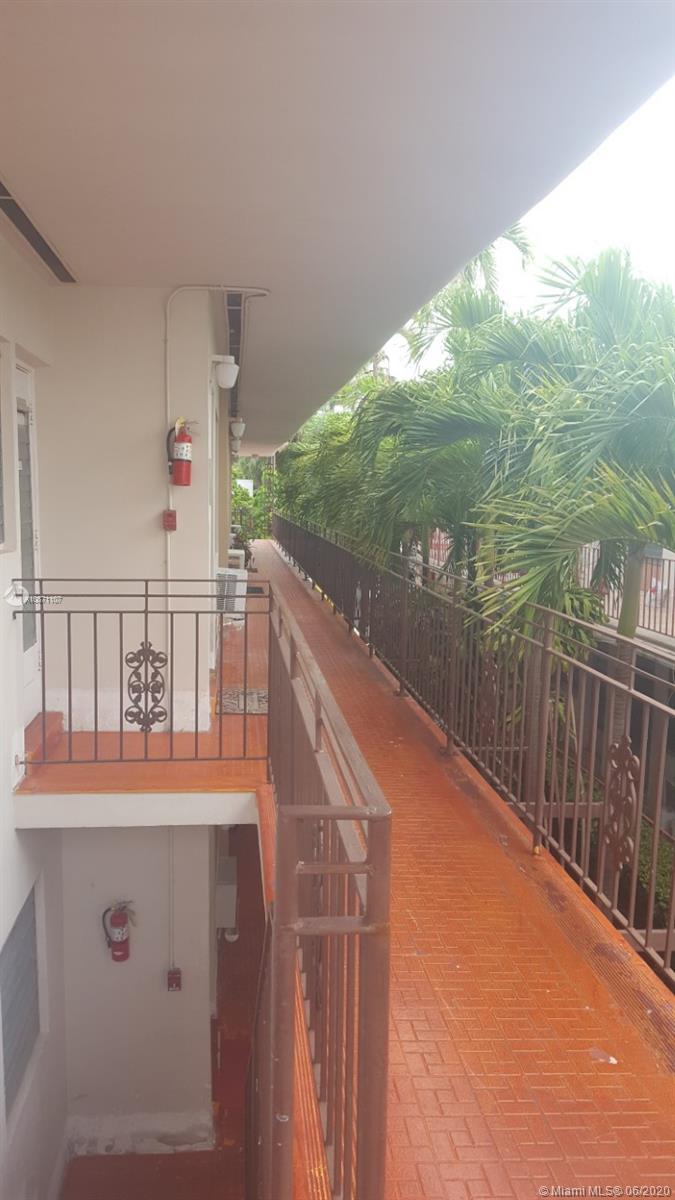 719 EUCLID APTS CONDOMINI - Residential Lease