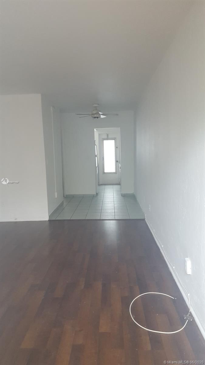 719 EUCLID APTS CONDOMINI - Residential Lease