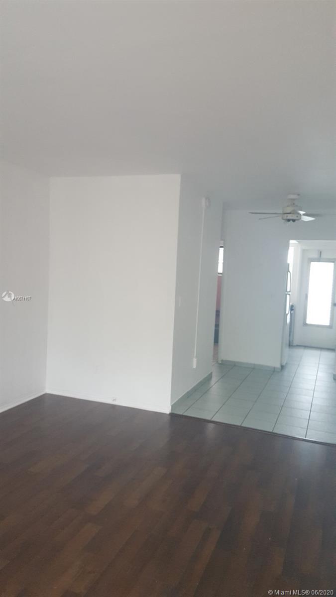 719 EUCLID APTS CONDOMINI - Residential Lease