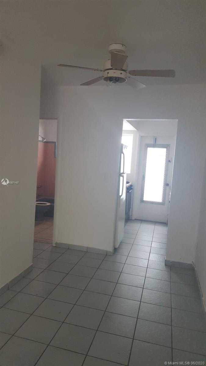 719 EUCLID APTS CONDOMINI - Residential Lease