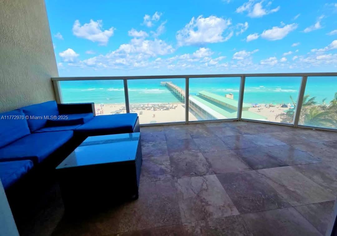 LA PERLA CONDO - Residential
