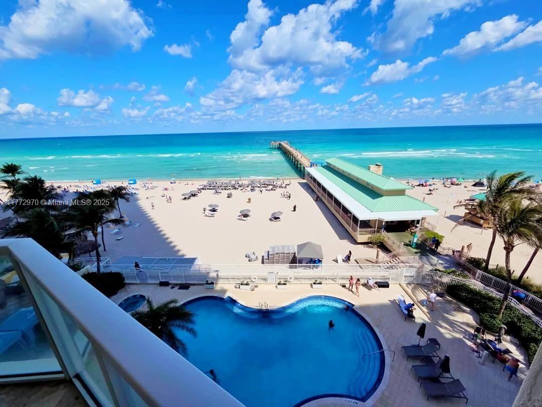 LA PERLA CONDO - Residential