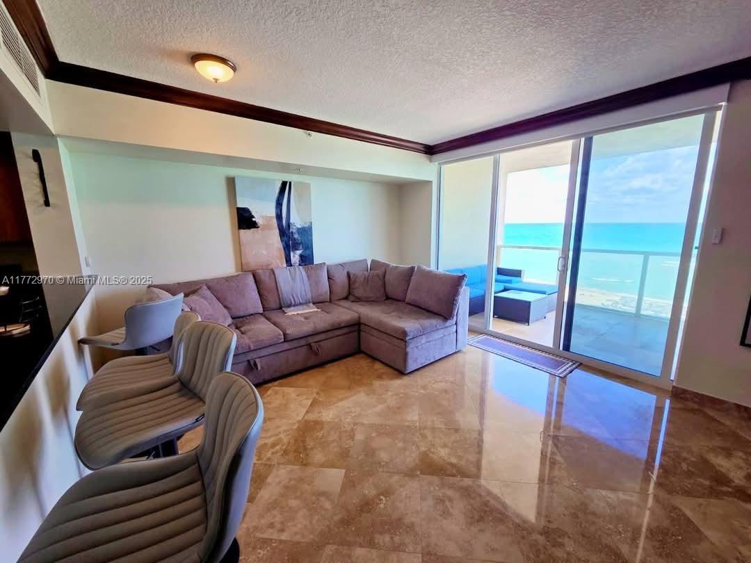 LA PERLA CONDO - Residential