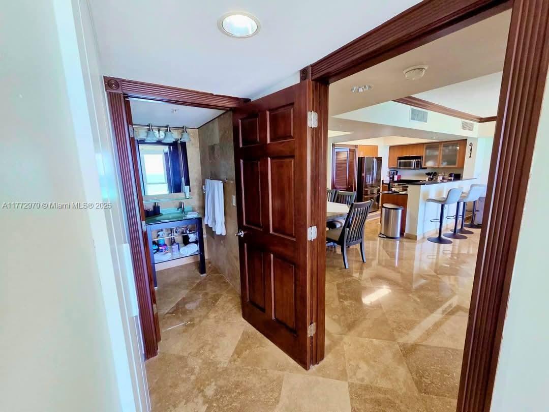 LA PERLA CONDO - Residential