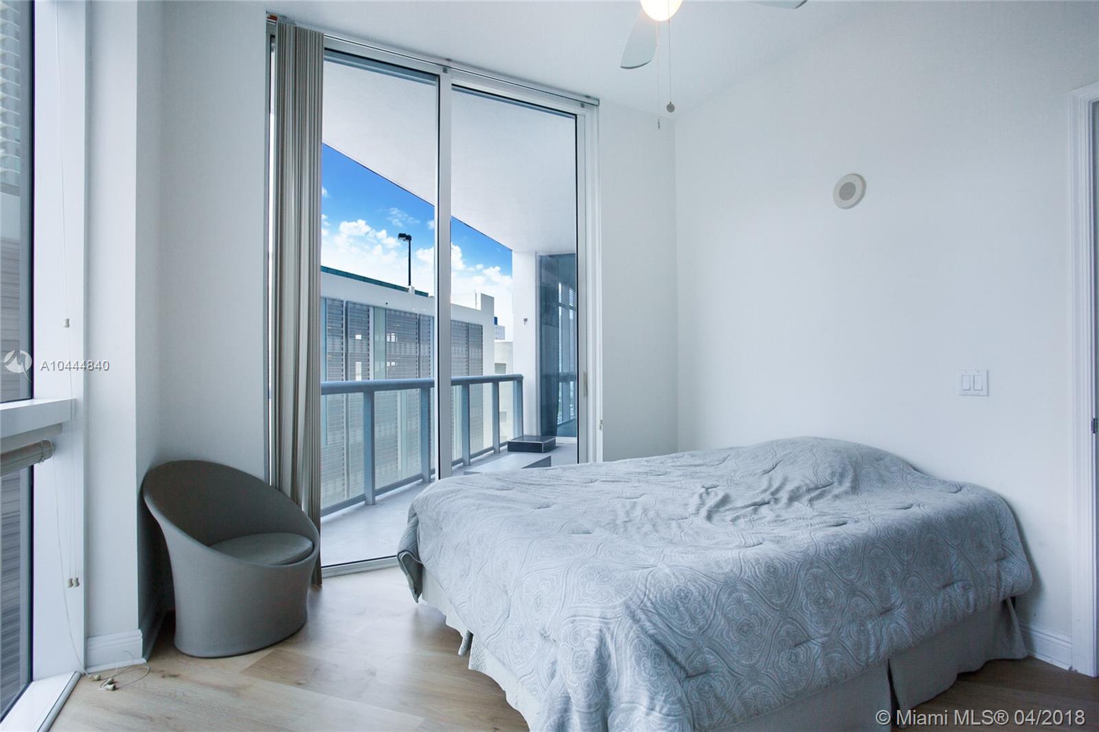 PLATINUM CONDO - Residential