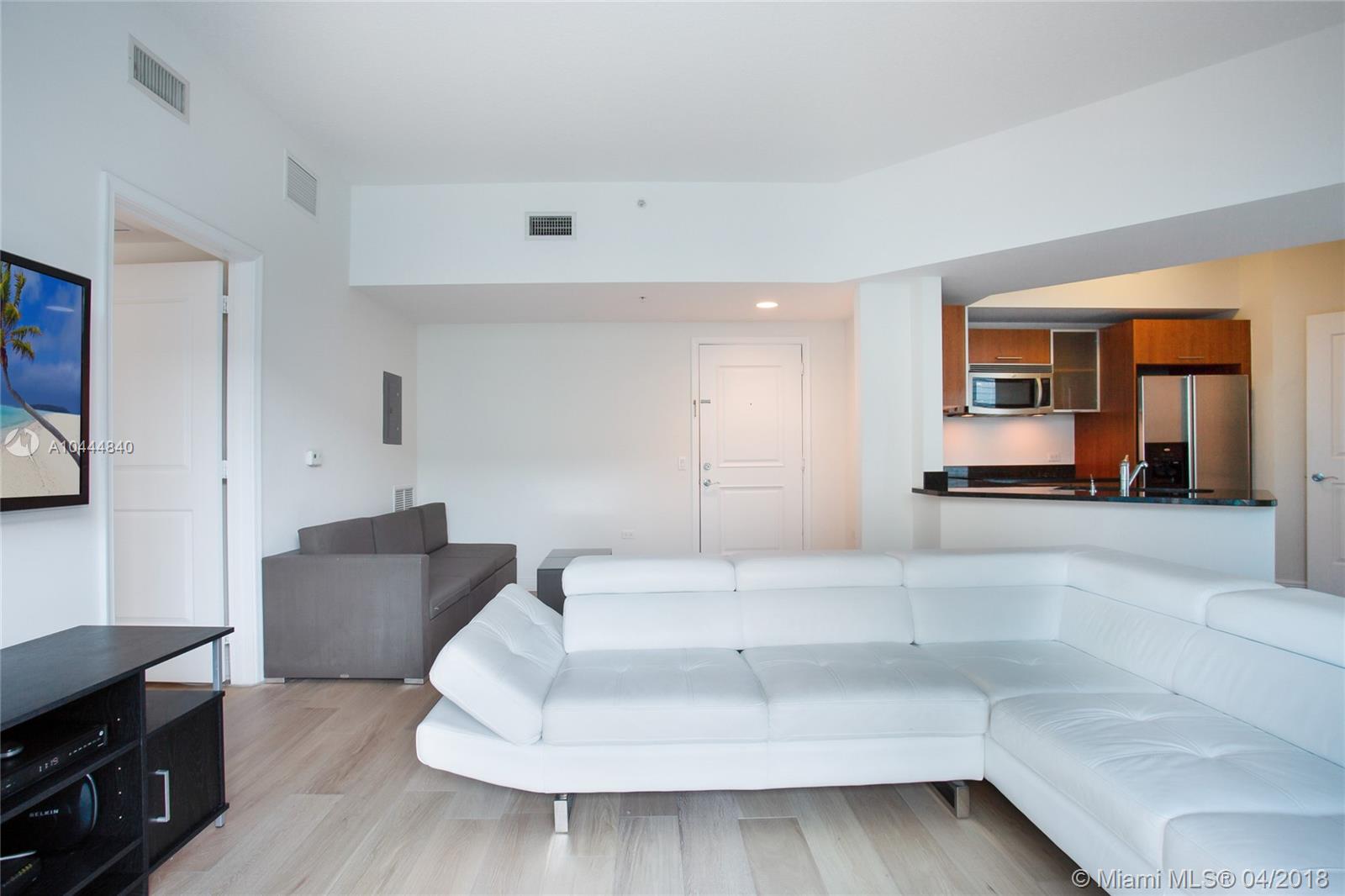 PLATINUM CONDO - Residential