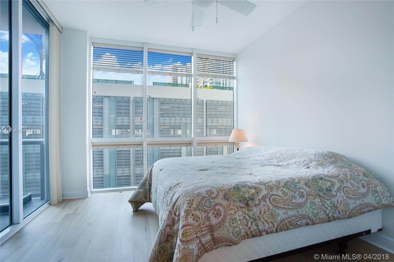 PLATINUM CONDO - Residential