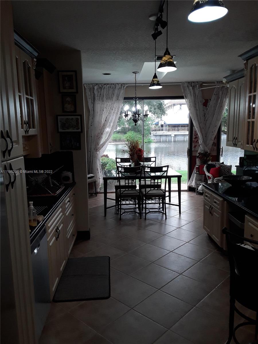 PLUM AT BOCA POINTE CONDO - Residential