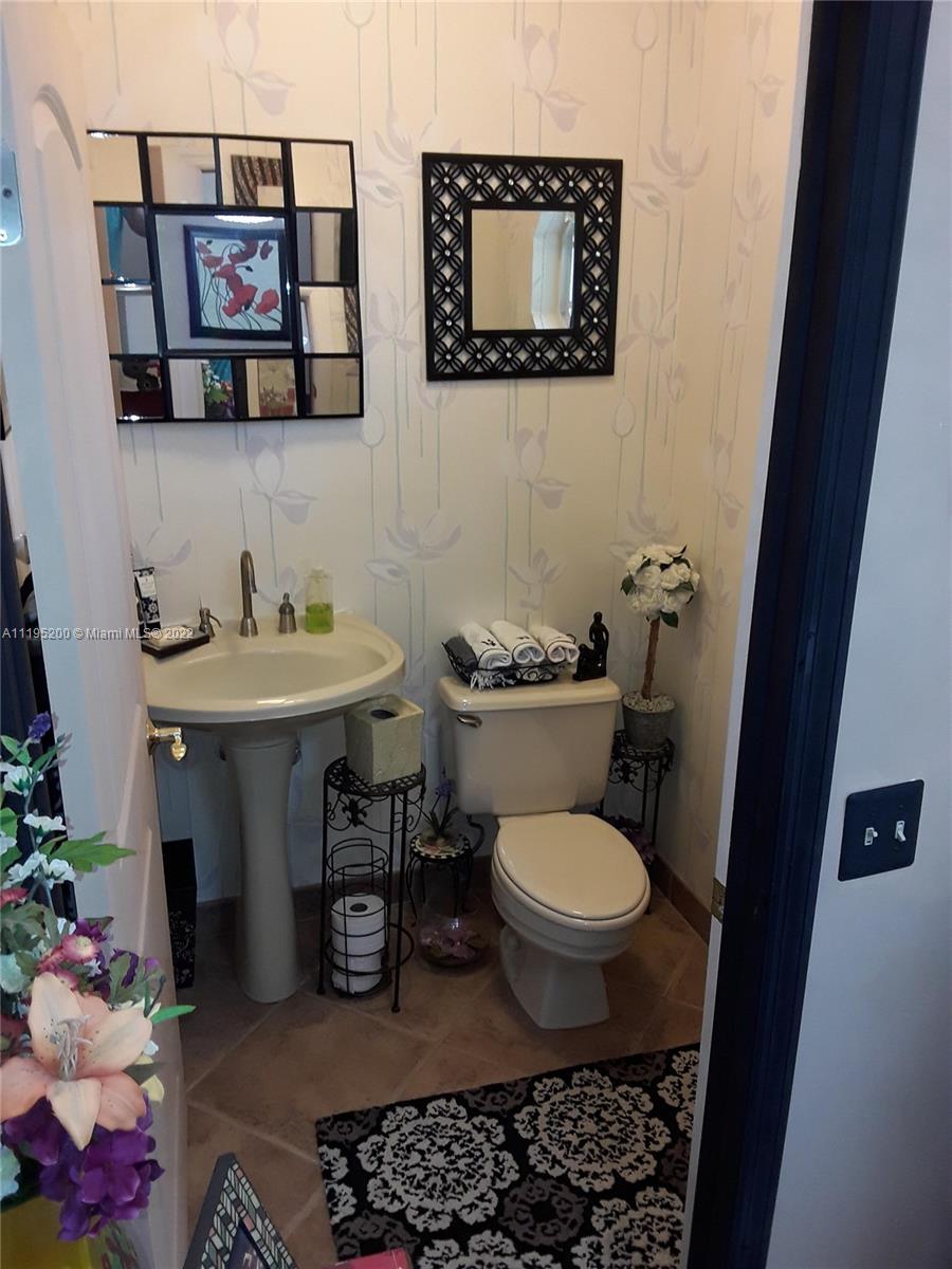 PLUM AT BOCA POINTE CONDO - Residential