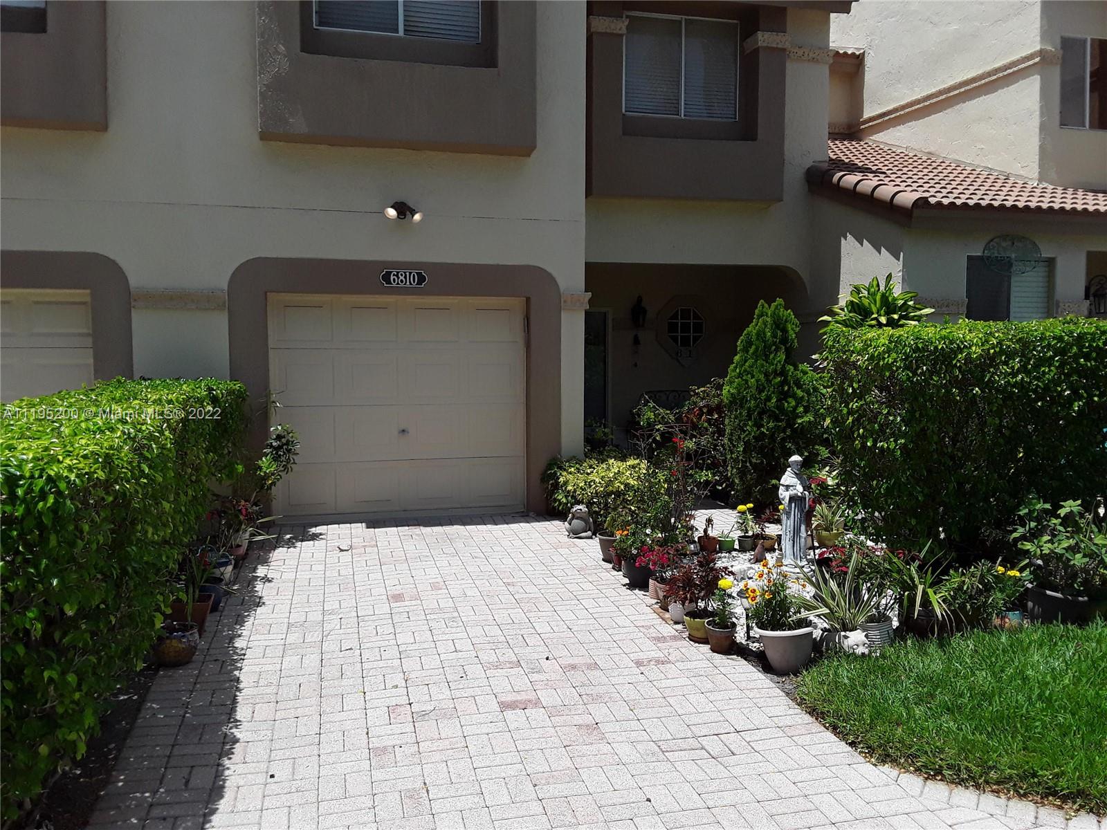 PLUM AT BOCA POINTE CONDO - Residential