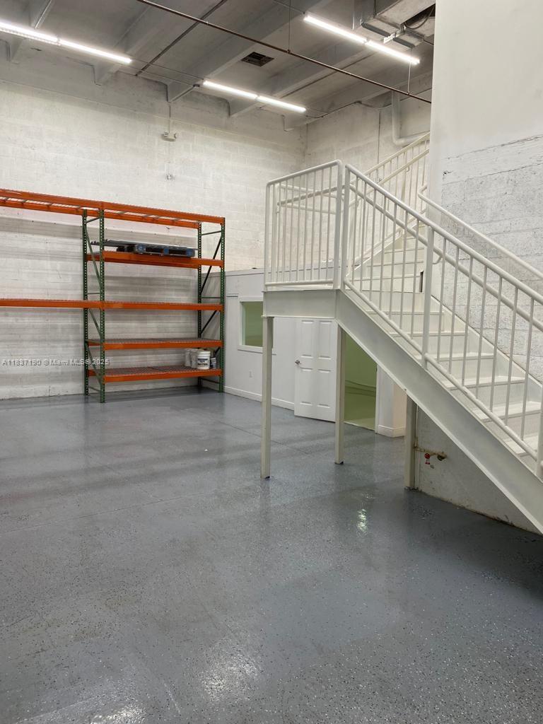 Impeccable Office/Warehouse, a total of 1516 sqft with three offices, two on the first floor, the other on the
second floor, with A/C in all office spaces. One street-level loading door, 20" clear height, fence & gated
community. Close to the 836 expressway, Palmetto, Turnpike, and Miami.