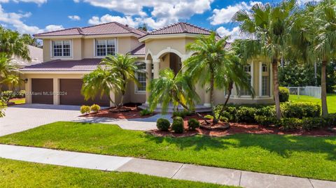 Single Family Residence in Pembroke Pines FL 1913 167th Ave Ave.jpg