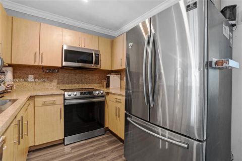 Tiny photo for 2929 Dorchester Ln, Cooper City, FL 33026 (MLS # A11976937)