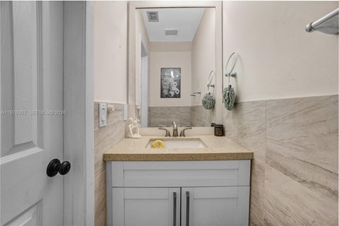 Tiny photo for 2929 Dorchester Ln, Cooper City, FL 33026 (MLS # A11976937)