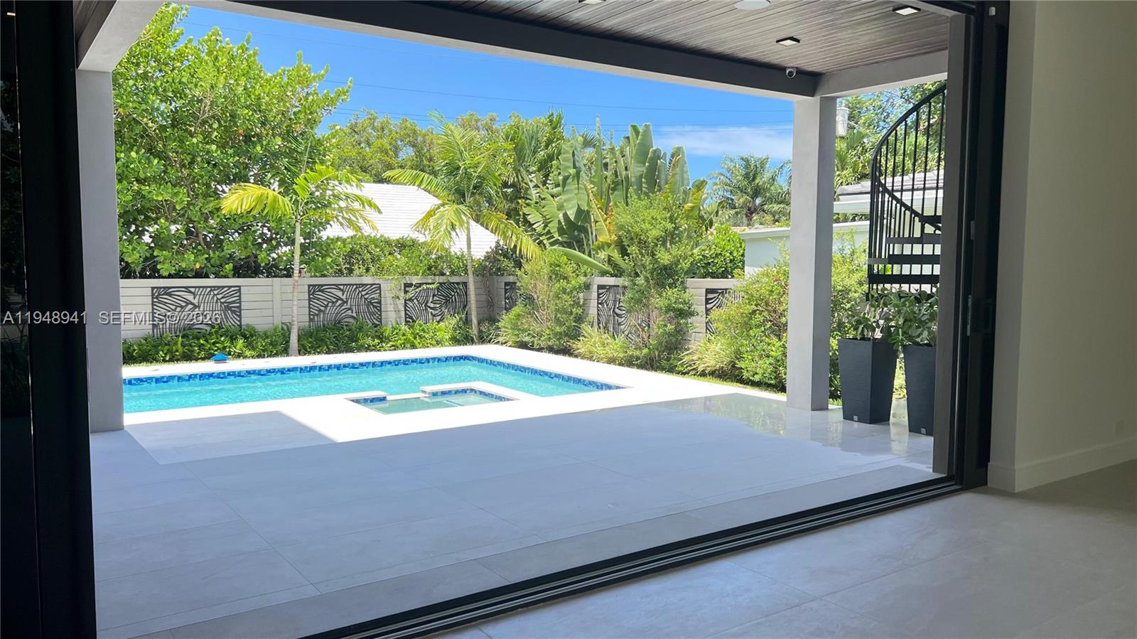 RIO VISTA ISLES - Land