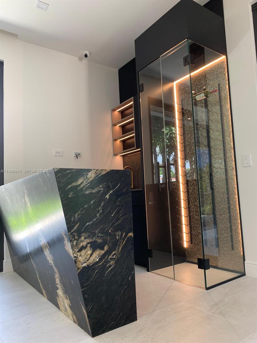 RIO VISTA ISLES - Land