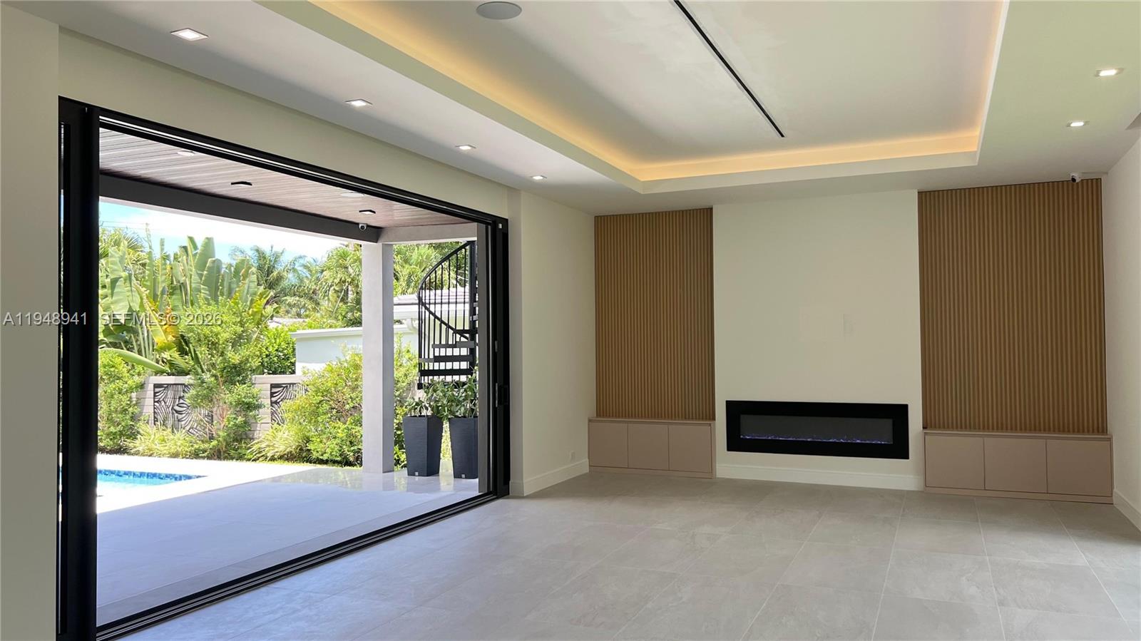 RIO VISTA ISLES - Land