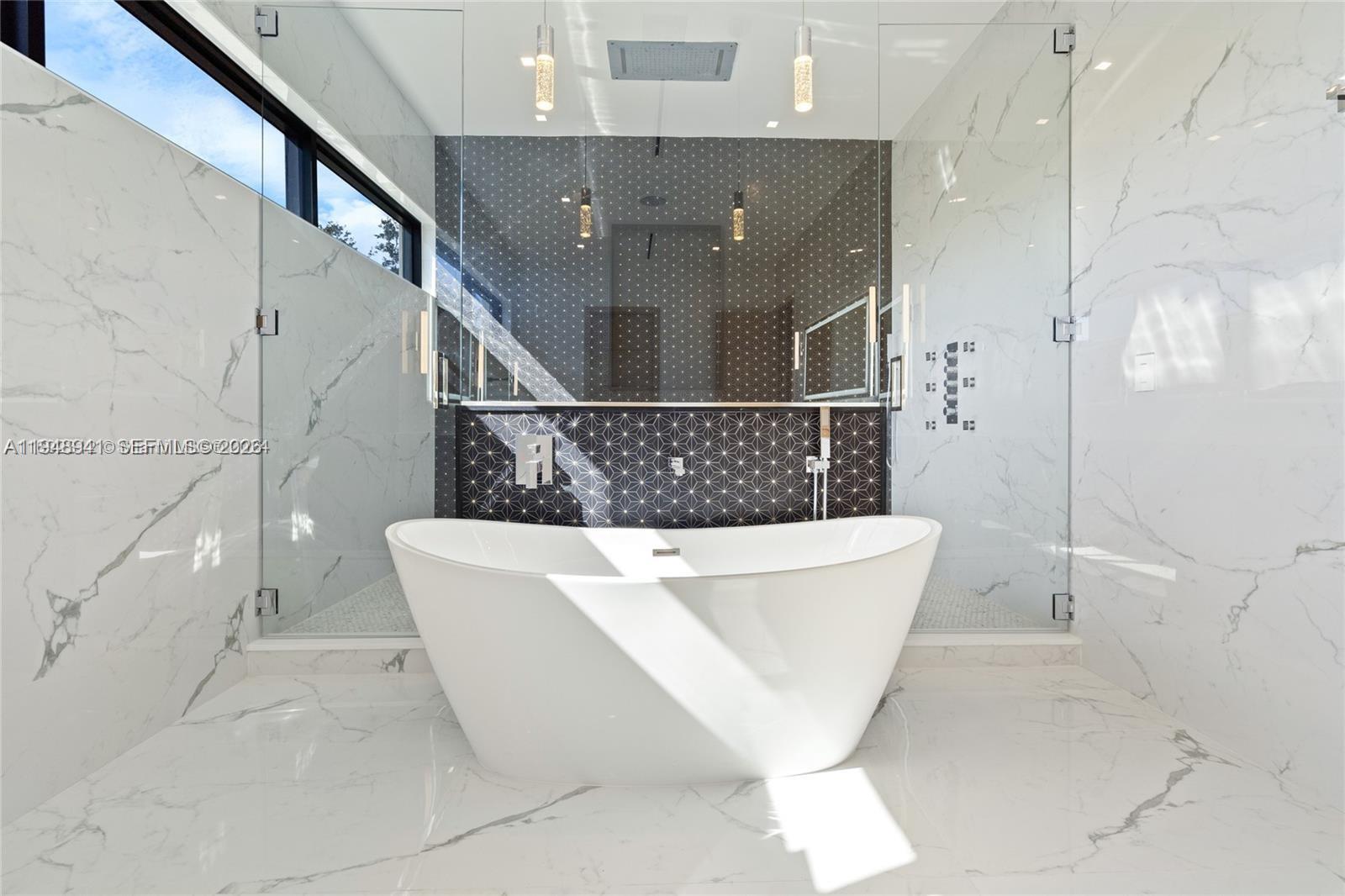 RIO VISTA ISLES - Land