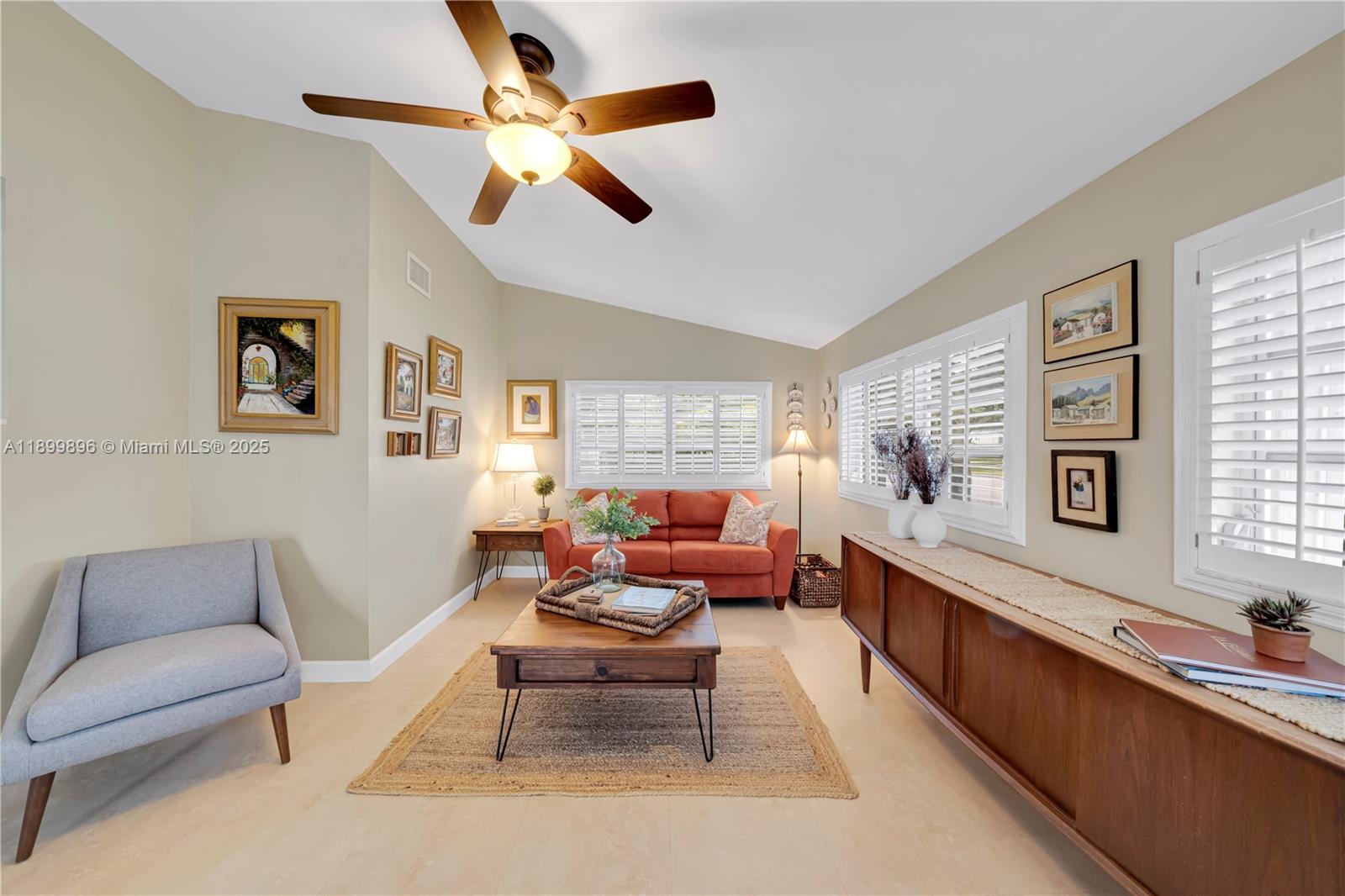 MIRACLE MANOR 4TH ADDN - Residential