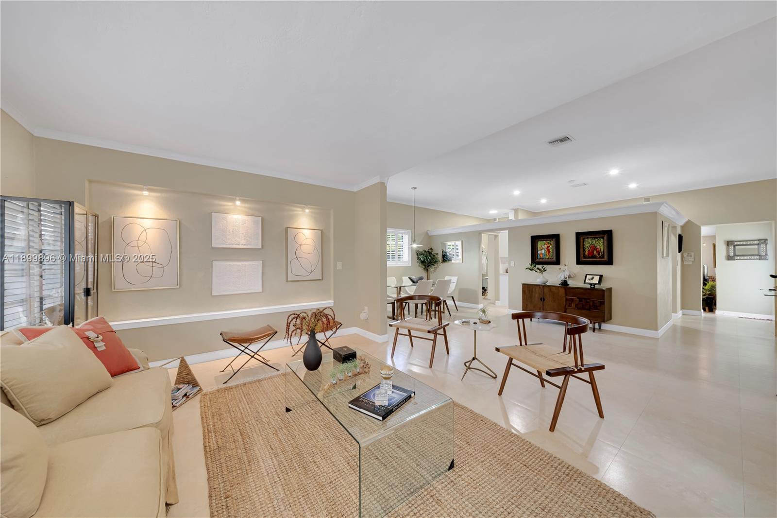 MIRACLE MANOR 4TH ADDN - Residential