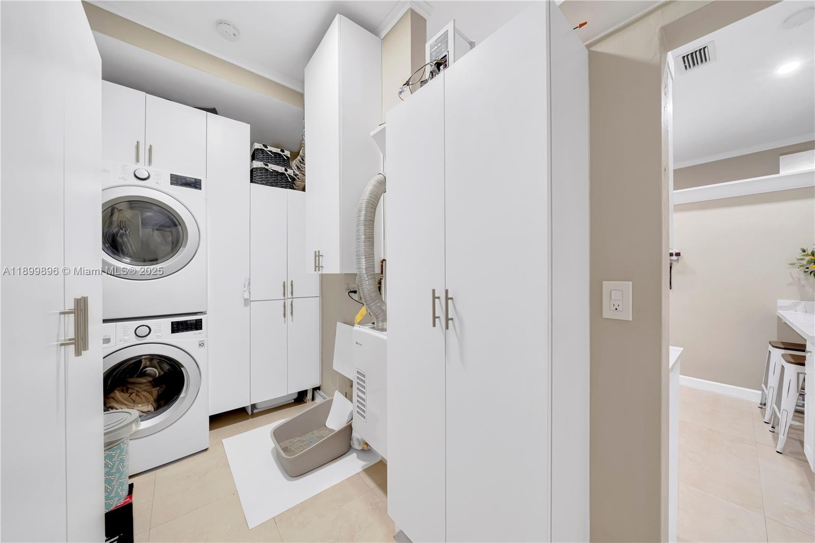 MIRACLE MANOR 4TH ADDN - Residential