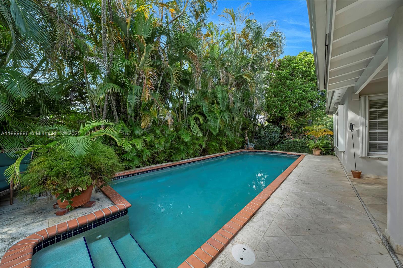 MIRACLE MANOR 4TH ADDN - Residential