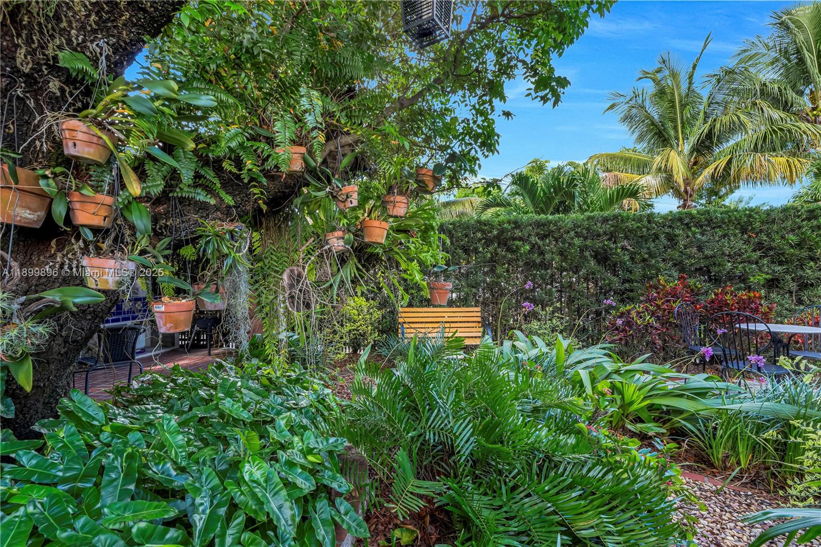 MIRACLE MANOR 4TH ADDN - Residential