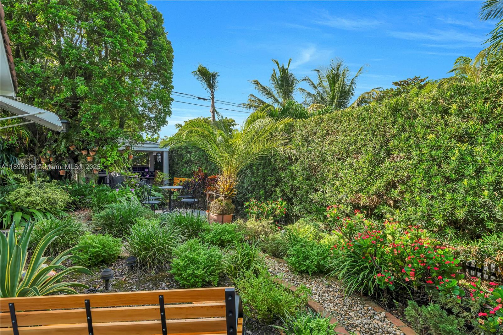 MIRACLE MANOR 4TH ADDN - Residential