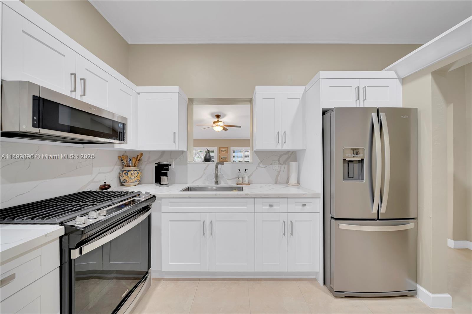 MIRACLE MANOR 4TH ADDN - Residential