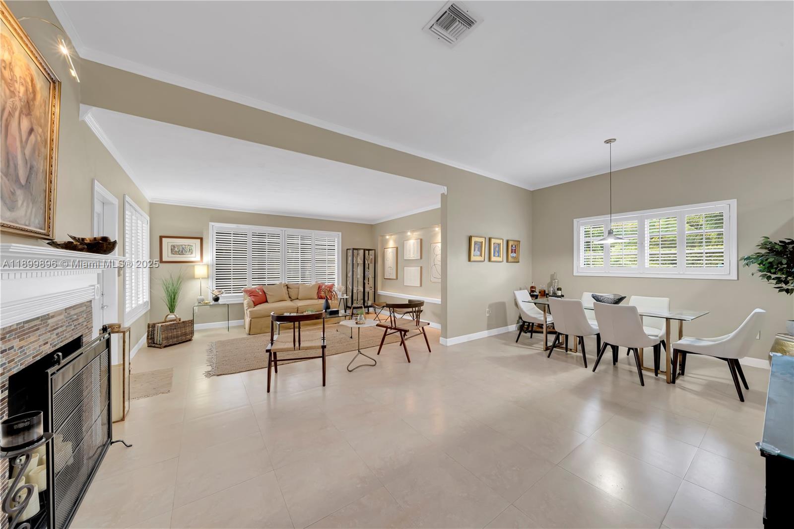 MIRACLE MANOR 4TH ADDN - Residential