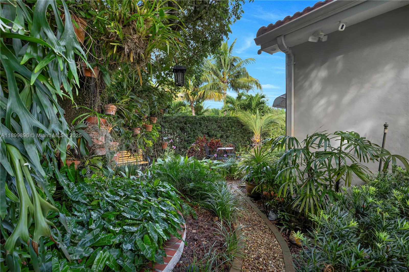 MIRACLE MANOR 4TH ADDN - Residential