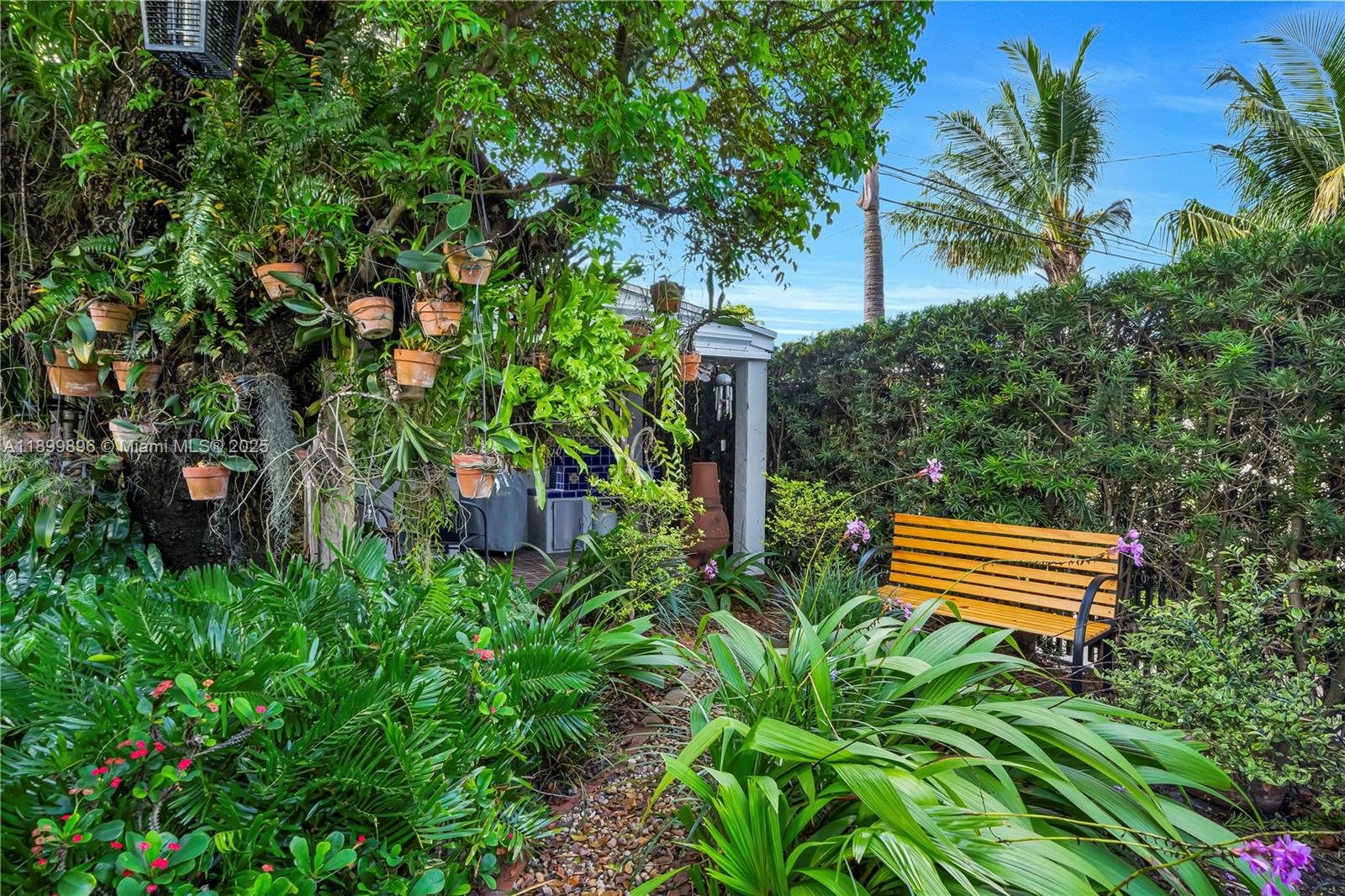 MIRACLE MANOR 4TH ADDN - Residential