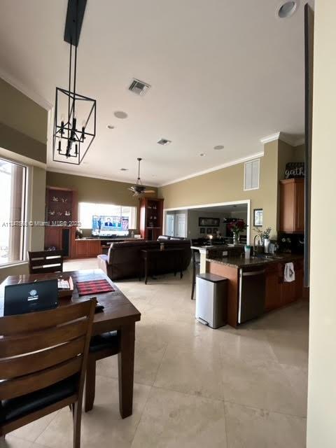 SUNSET LAKES PLAT ONE - Residential Lease