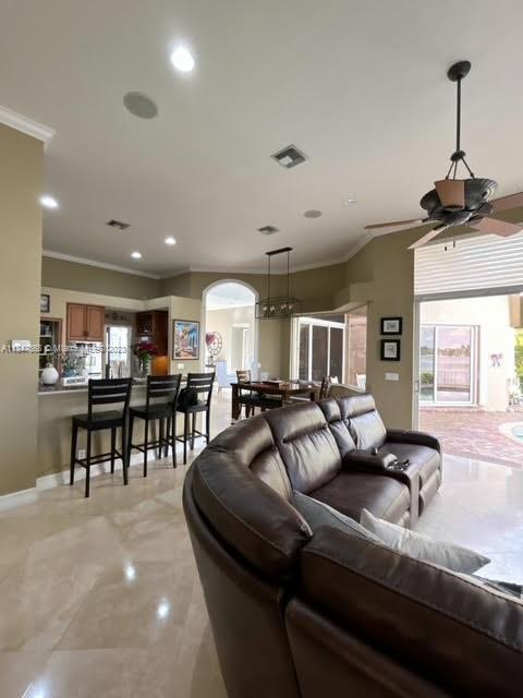 SUNSET LAKES PLAT ONE - Residential Lease