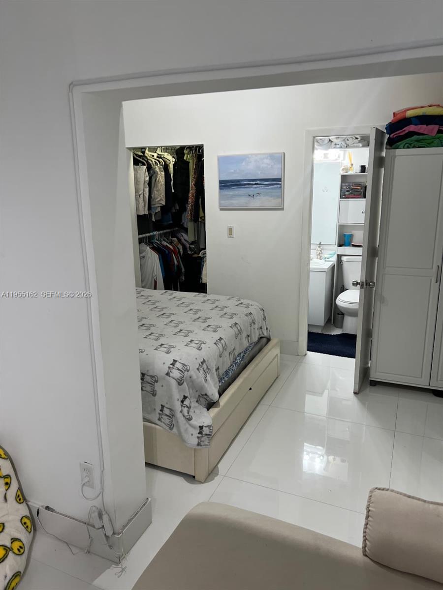 246 Poinciana Dr 504