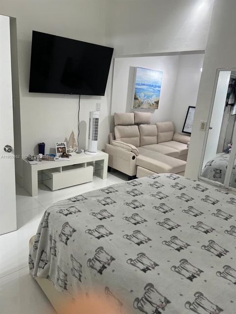 246 Poinciana Dr 504 Sunny Isles Beach FL 33160