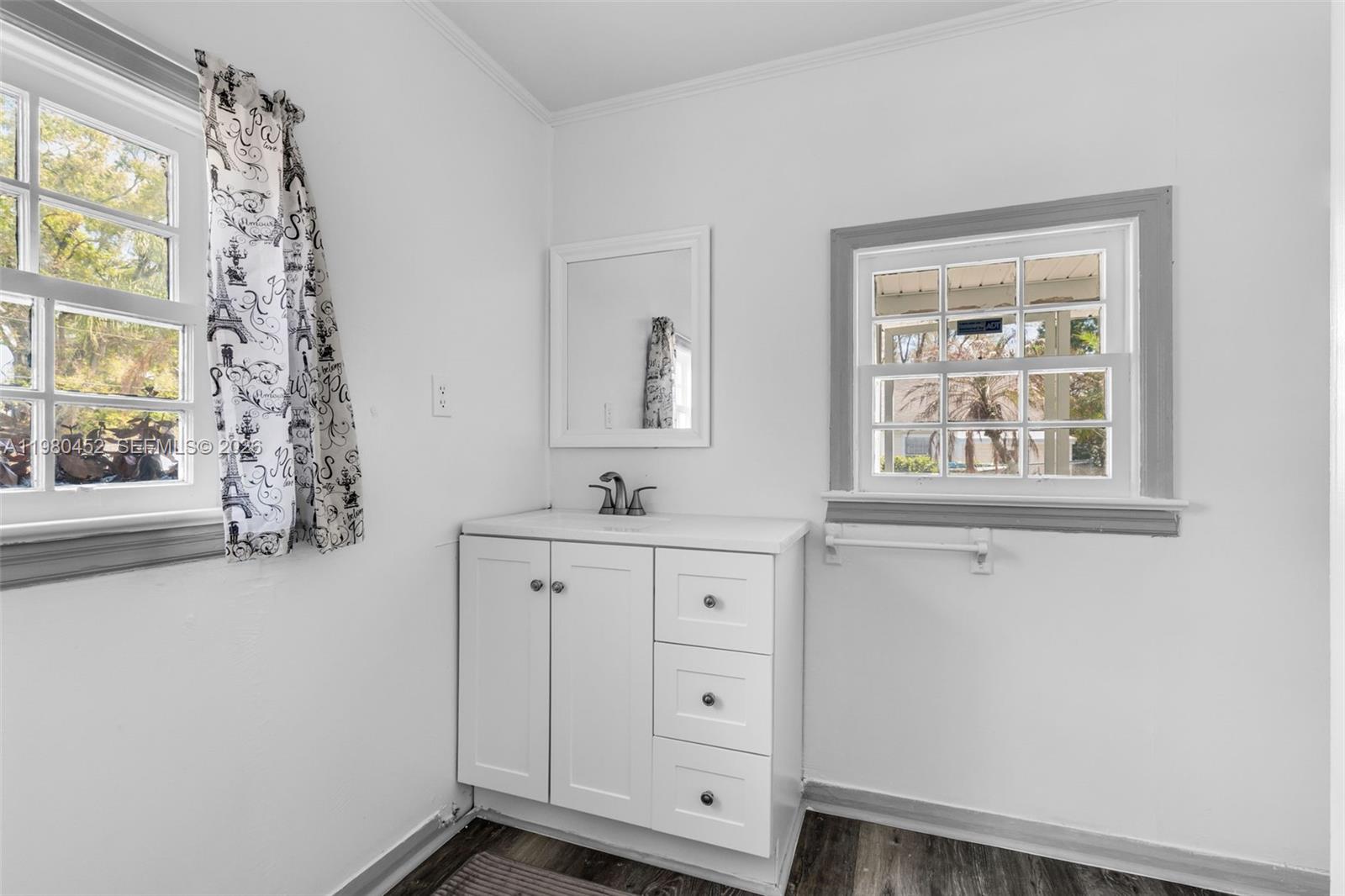 INWOOD - NO 1 - Residential