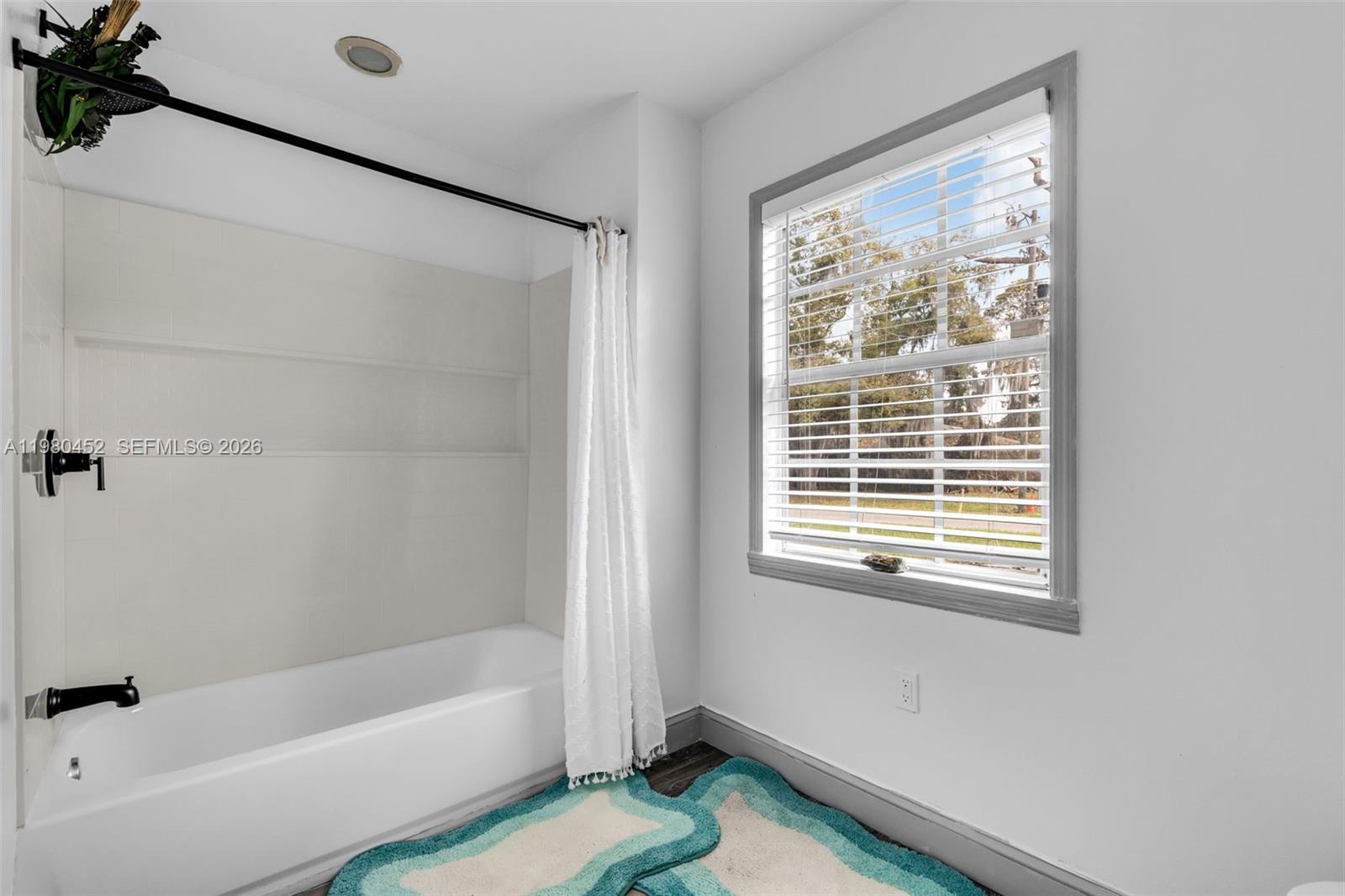 INWOOD - NO 1 - Residential