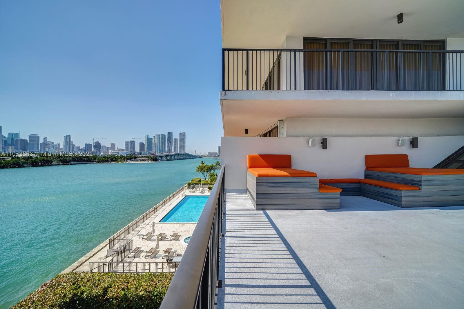 ONE THOUSAND VENETIAN WAY - Residential