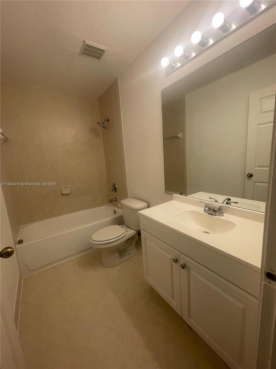 SHOMA TOWNHOMES AT KEYSCO - Residential