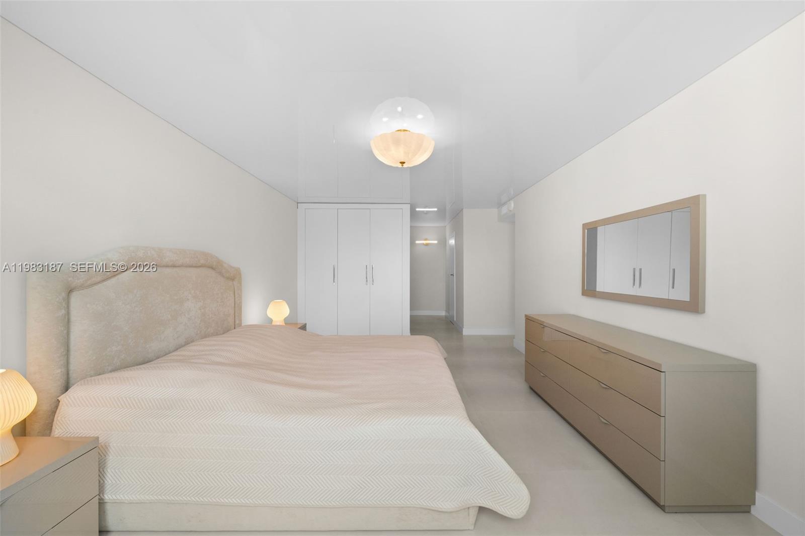 WINSTON TOWER 300 CONDO - Residential