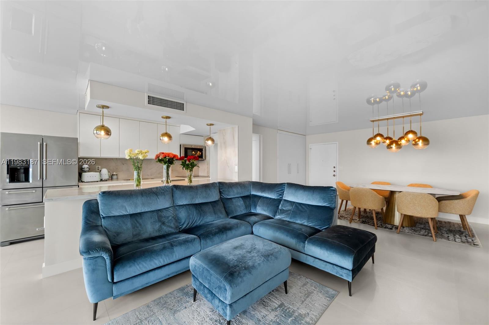 WINSTON TOWER 300 CONDO - Residential