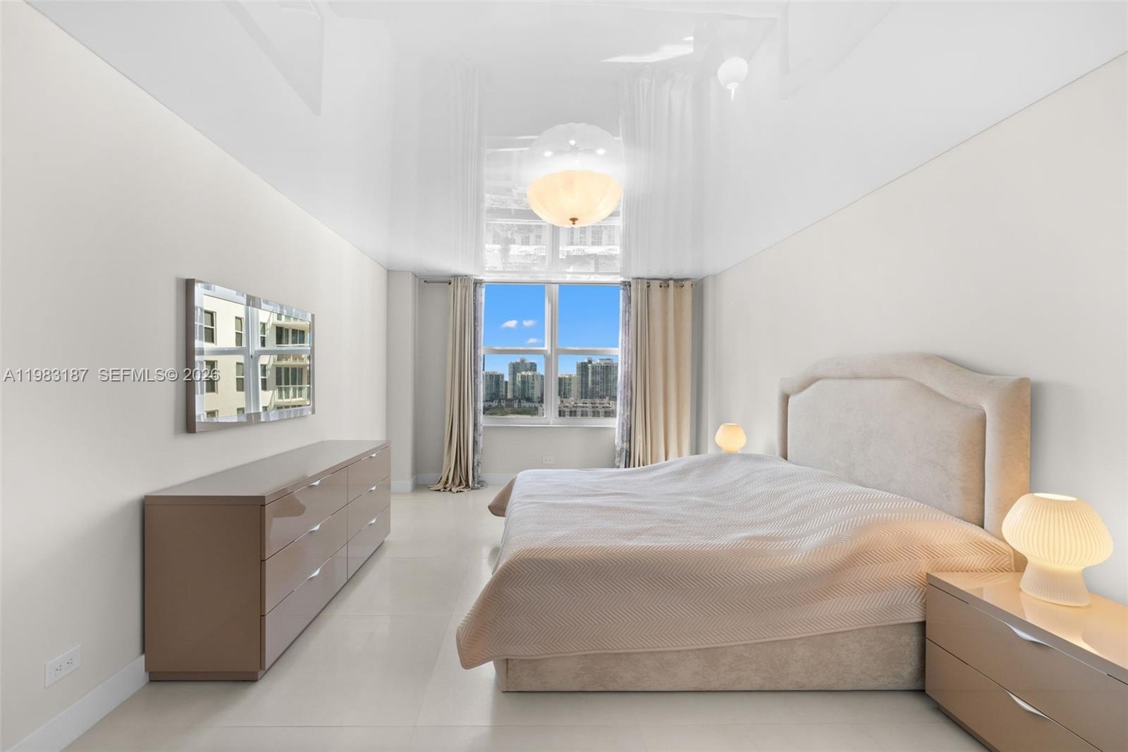 WINSTON TOWER 300 CONDO - Residential