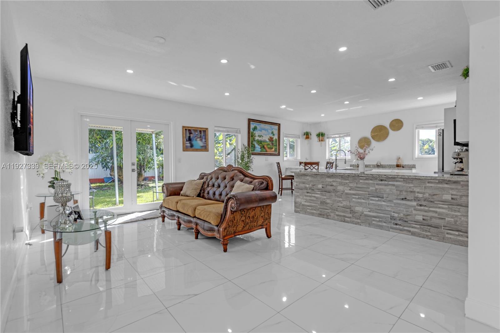 Acreage & Unrec - Residential