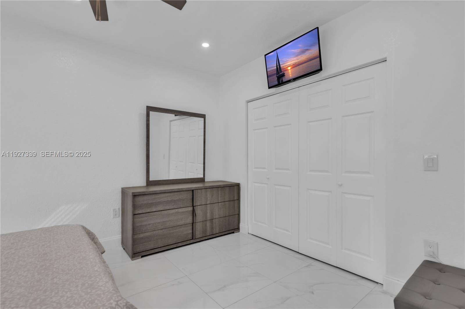 Acreage & Unrec - Residential