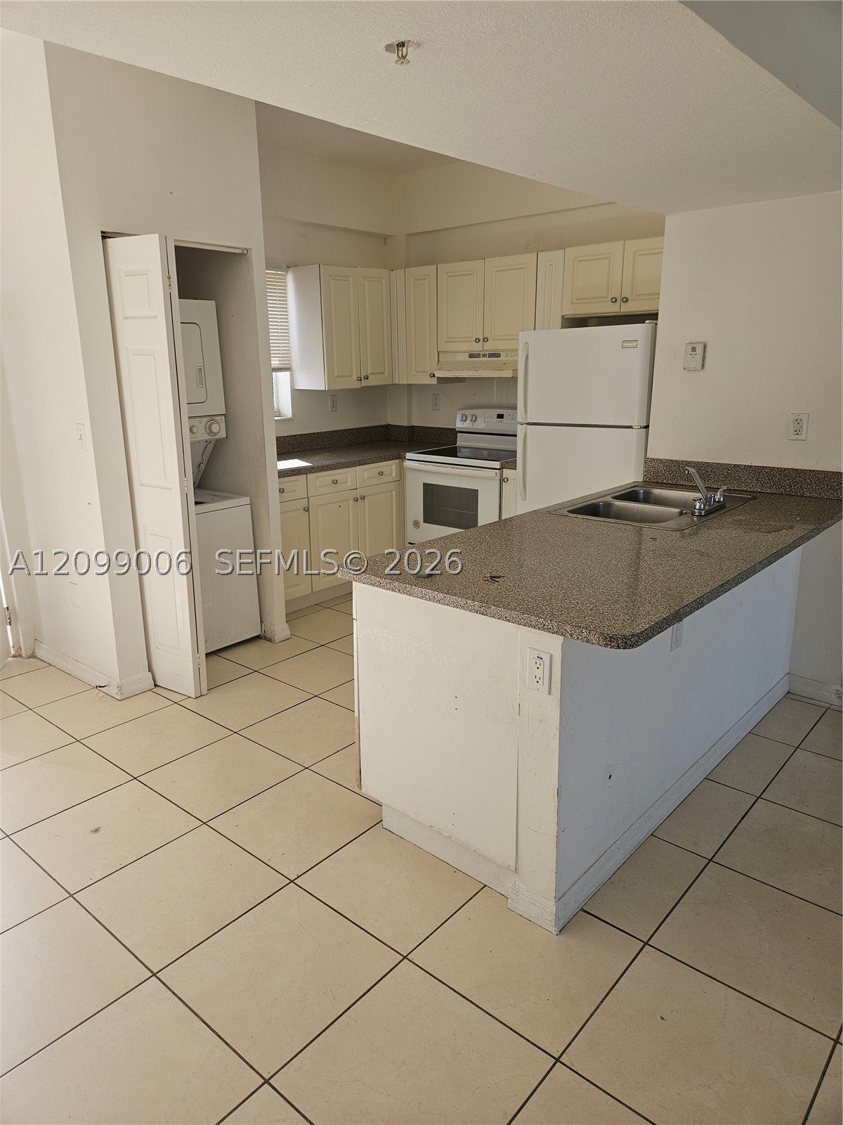 1638 SW 3rd St 302
